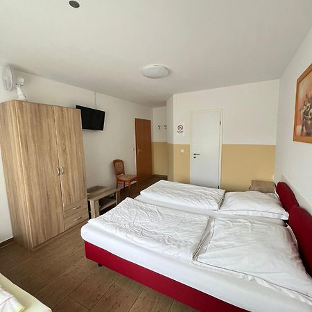 Hotel Restaurant Neffelthal كيربن المظهر الخارجي الصورة