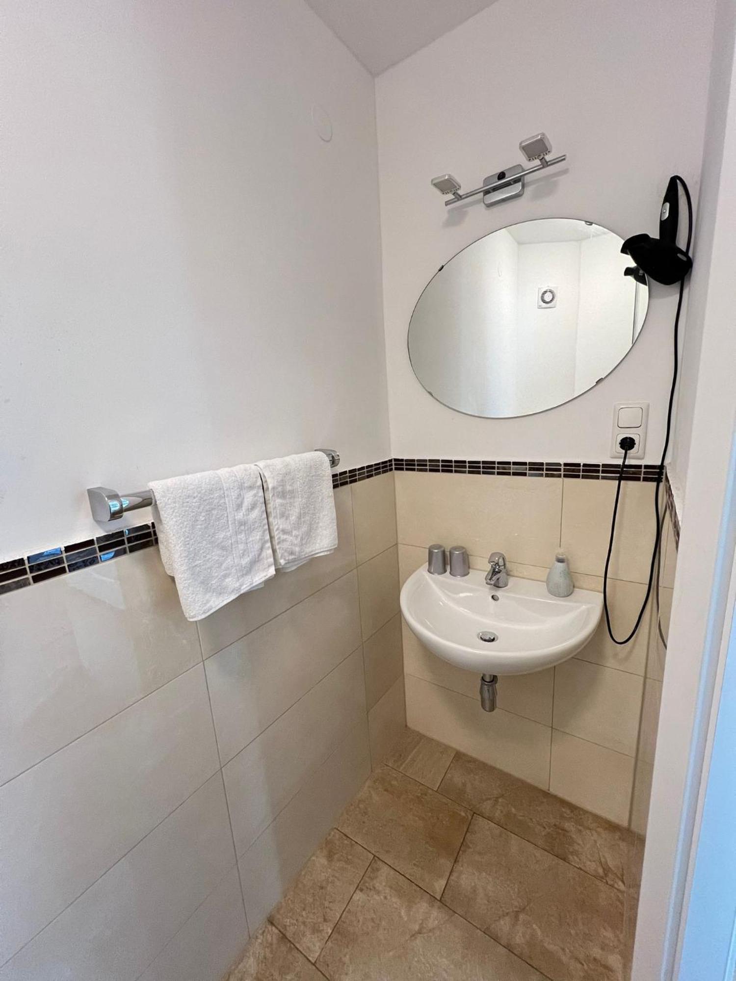 Hotel Restaurant Neffelthal كيربن المظهر الخارجي الصورة